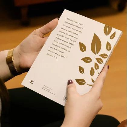 Livro Devocional Mulheres Enraizadas - Viviane Martinello